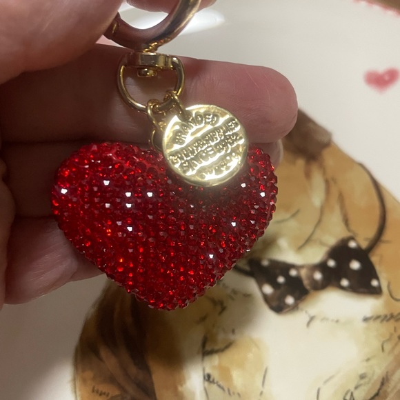 Red Heart Keychain with Gold Accents - Picture 4 of 4